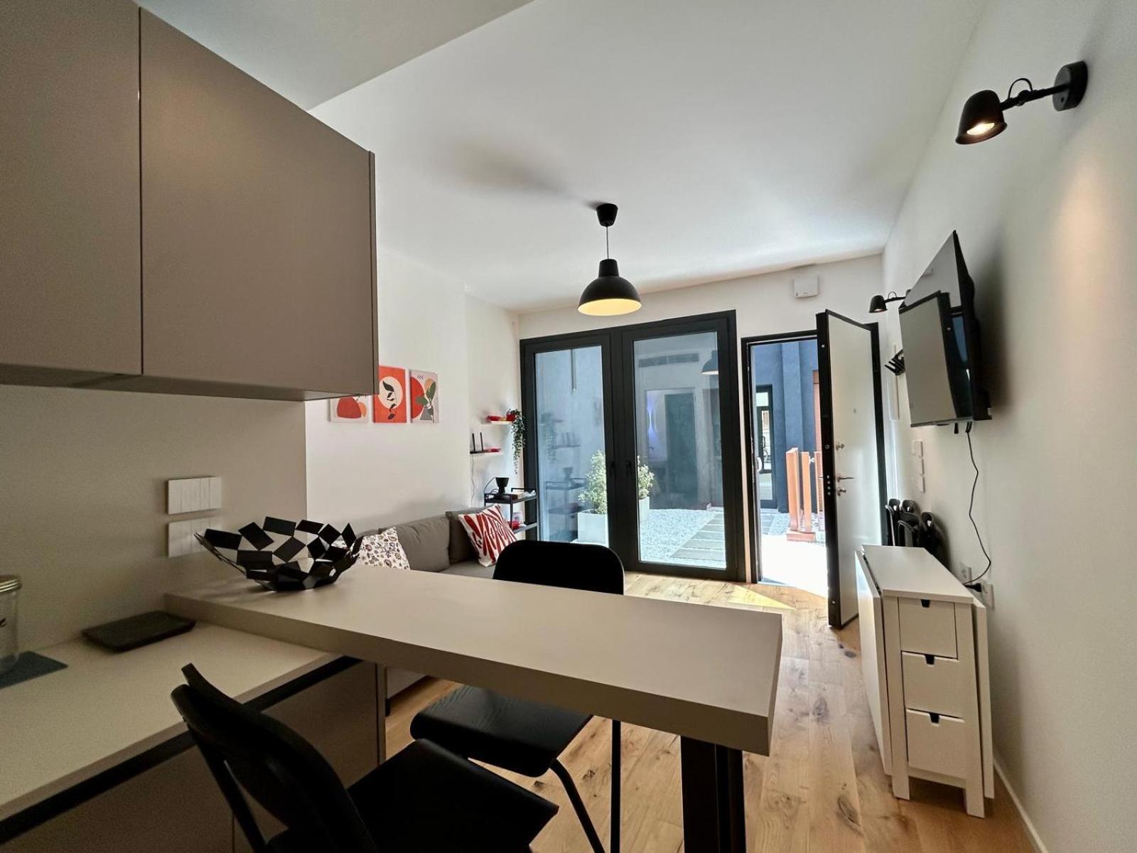 Kibilu Luxury Apt With Terrace, Isola District And Near Garibaldi Station Milano Exteriör bild