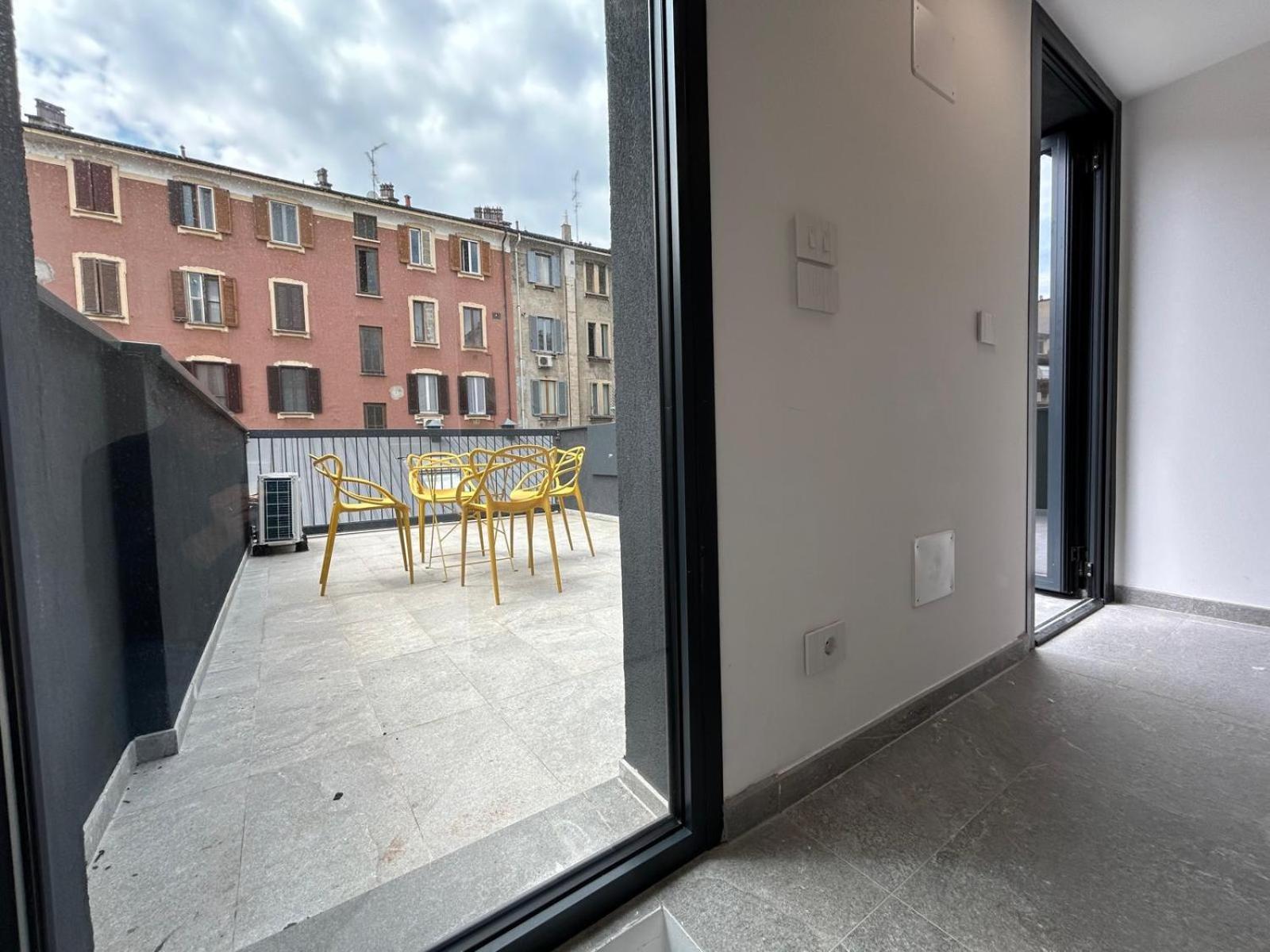 Kibilu Luxury Apt With Terrace, Isola District And Near Garibaldi Station Milano Exteriör bild